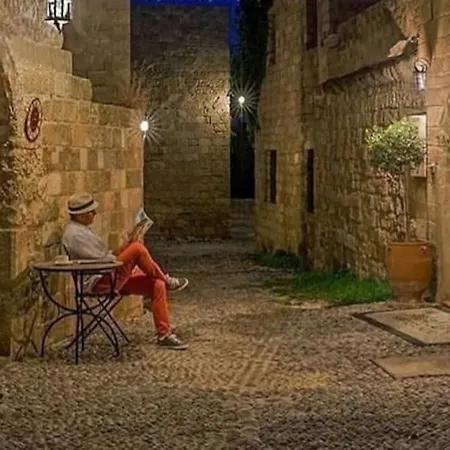 Kalithea-hills With Pool For 8 Up To 12 In Rhodes Town Asgourou