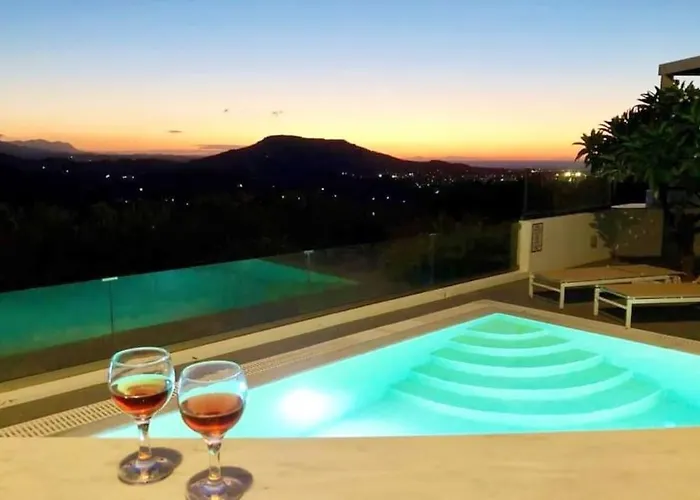 빌라 Kalithea-hills With Pool For 8 Up To 12 In Rhodes Town