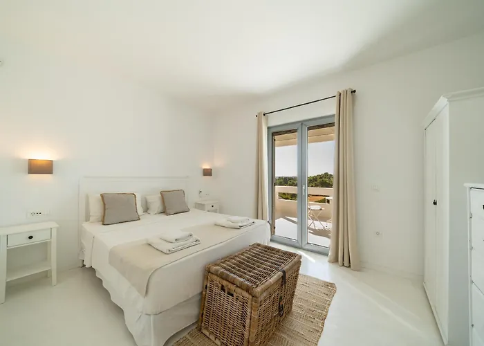 Kalithea-hills With Pool For 8 Up To 12 In Rhodes Town Villa